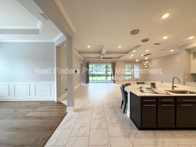 Building Photo - 652 Bronson Pkwy