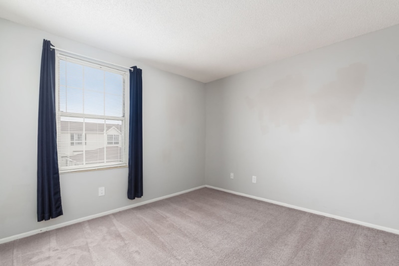 Building Photo - 5041 Stoneybrook Blvd