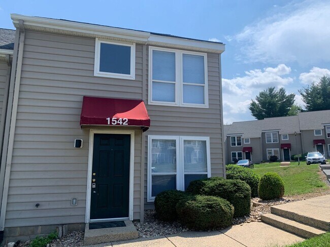 Building Photo - 1542 Devon Ln