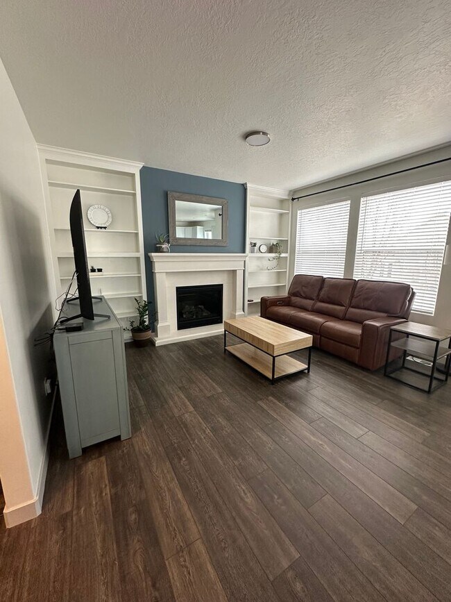 Building Photo - GORGEOUS Bountiful Home!!!