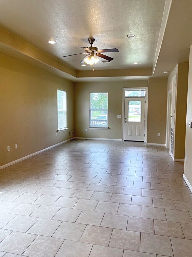 Building Photo - 2748 Big Buck Dr
