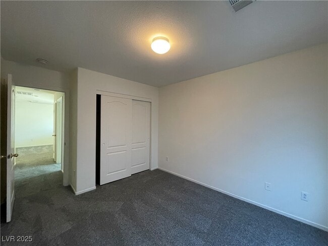 Building Photo - 9210 Pembrook Falls Ave