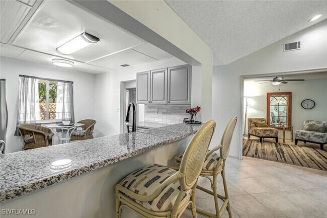 Building Photo - 5932 Cranbrook Way