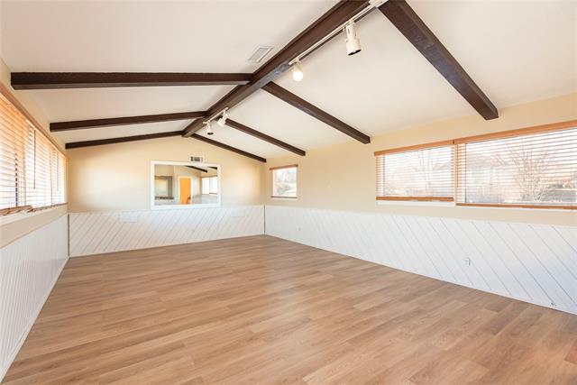 Building Photo - 3333 Sunrise Dr