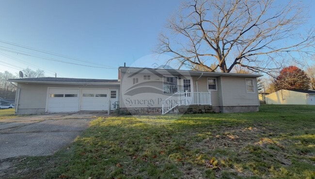 Building Photo - Madison Home with 2 Car Garage