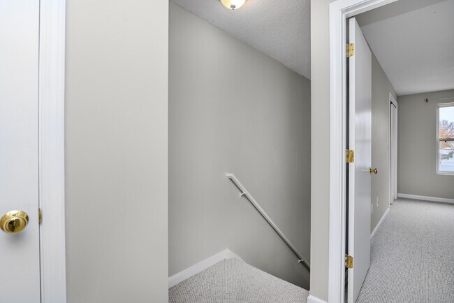 Building Photo - 3 Periwinkle Ln