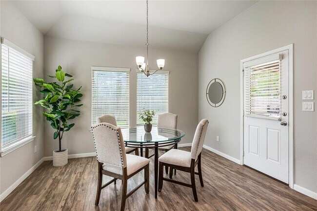 Building Photo - 30815 Berkshire Downs Dr