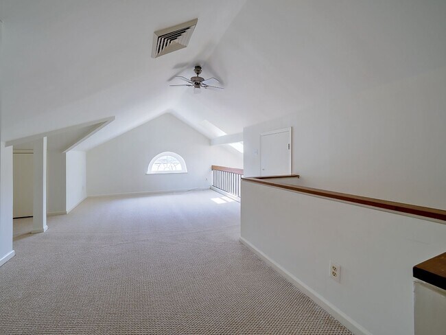 Building Photo - 3940 Langley Ct NW