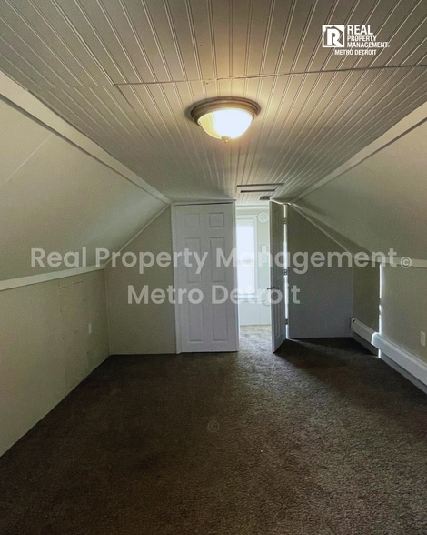 Building Photo - 11067 Hupp Ave