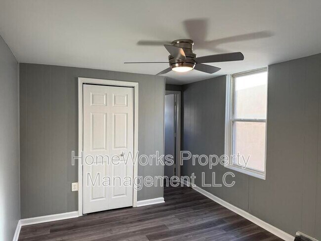 Building Photo - 1139 Hull St