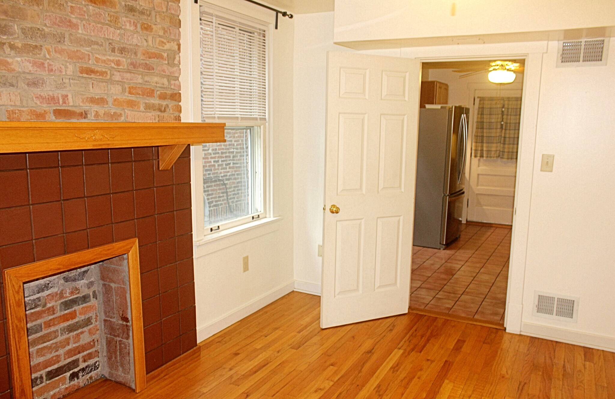 2BR towards kitchen - 5840 Alderson St