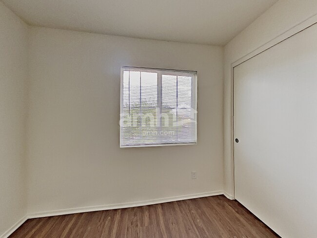Building Photo - 1020 Maple Pines Ave
