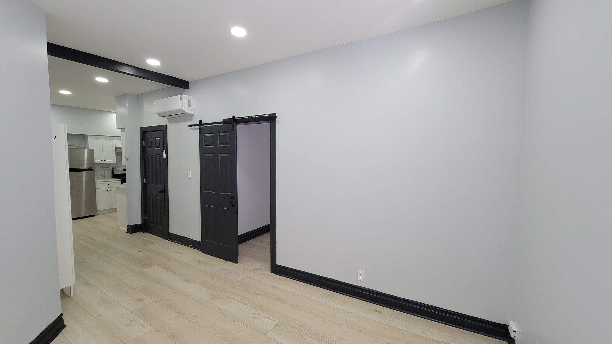 Building Photo - 58 62nd St