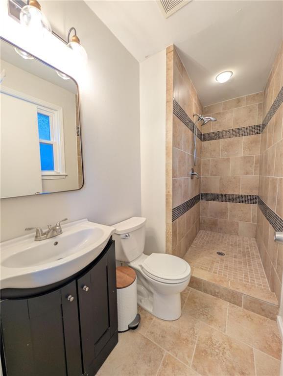 Building Photo - 1853 Boulderview Dr SE