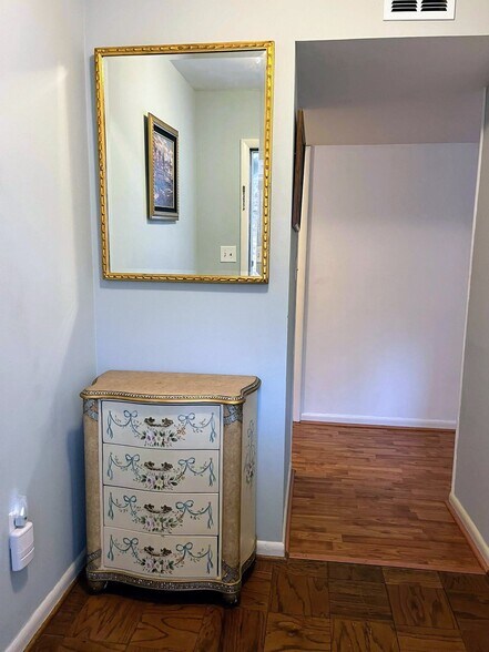 Building Photo - 5260 Crossbow Cir