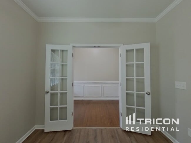 Building Photo - 941 Lynnview Ct