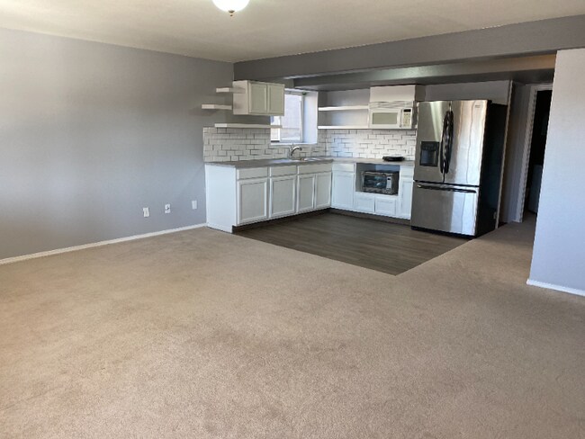 Building Photo - 7047 Wagon Ridge Dr