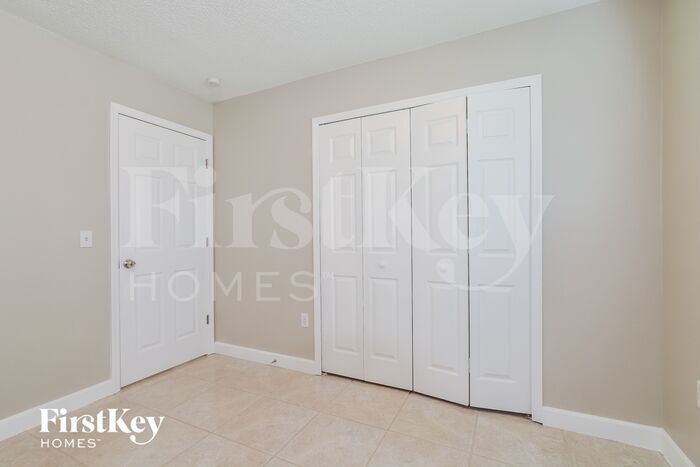 Building Photo - 15430 Greater Groves Blvd