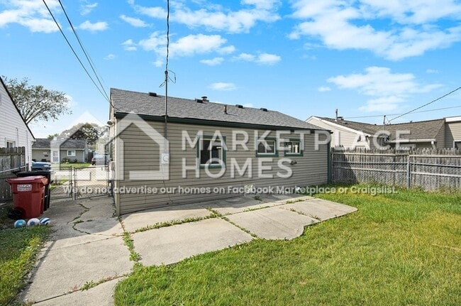 Building Photo - 28342 Rosemont St