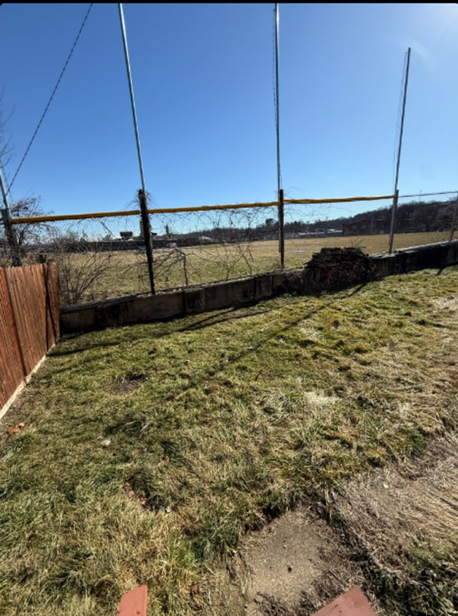 Building Photo - Charleroi, PA-2 Bedroom, 1 Bath