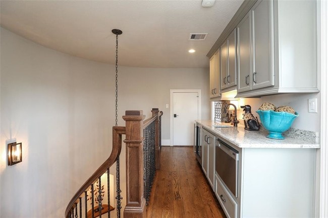 Building Photo - 6617 Minola St