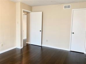 Building Photo - 12400 Overbrook Ln