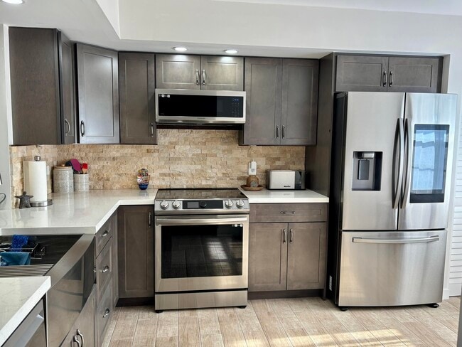 Building Photo - 1501 SW 134th Way