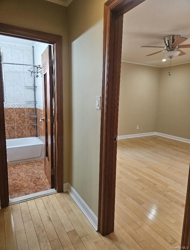 Building Photo - 105-15-105-66 66th Ave