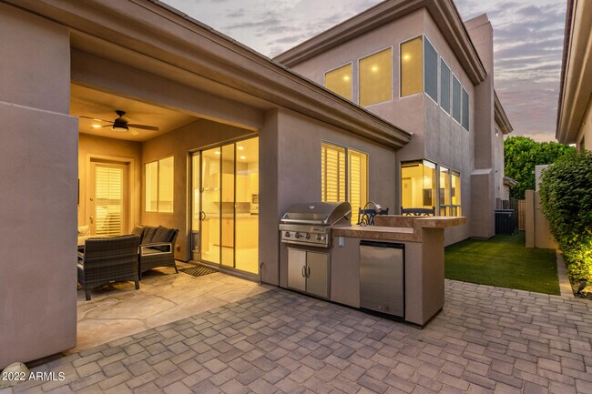 Building Photo - 7479 E Sunnyvale Dr