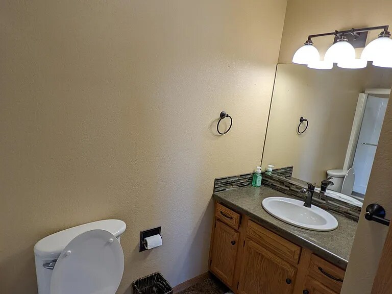 Building Photo - 191 Calabria Dr