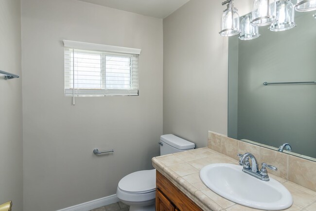 Building Photo - Charming 3-Bedroom Home on a Quiet Street ...