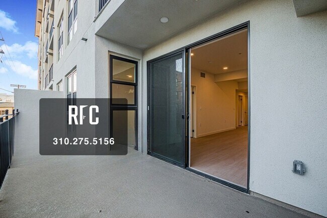 Building Photo - Welcome to the Gramercy
