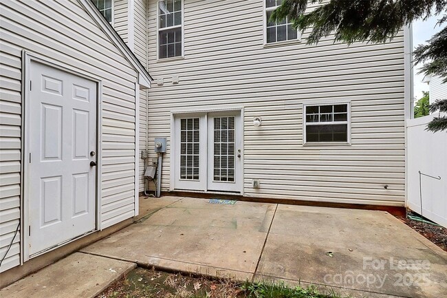 Building Photo - 12260 Jessica Pl
