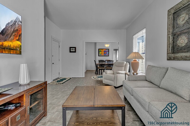 Building Photo - 93 Baynes St