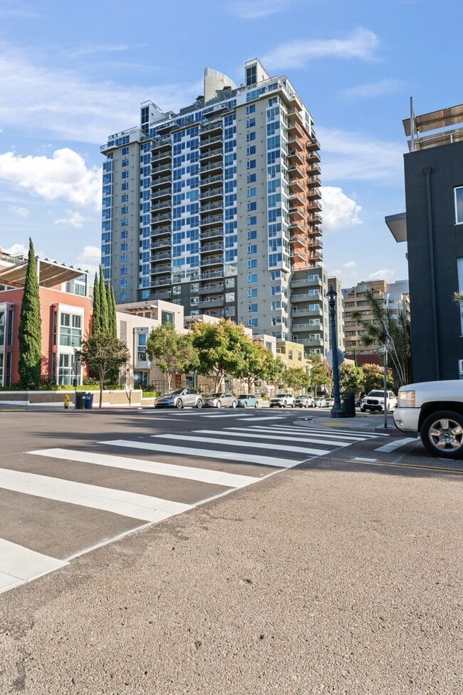 Building Photo - San Diego- Downtown- La Vita – Little Italy Condo- Split Level Style Move-In Special