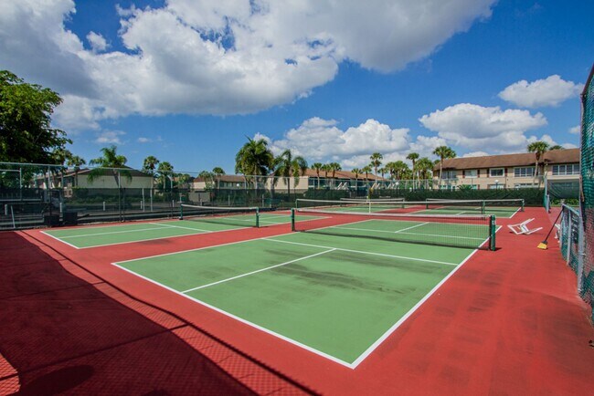 Building Photo - Fully Furnished Naples Condo with Resort-Style Living