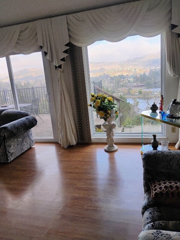 Building Photo - 106 Luann Ct