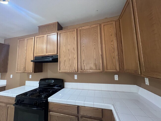 Building Photo - 3127 Puffin Cir