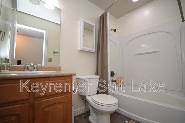 Building Photo - 10533 S Oquirrh Lk Rd