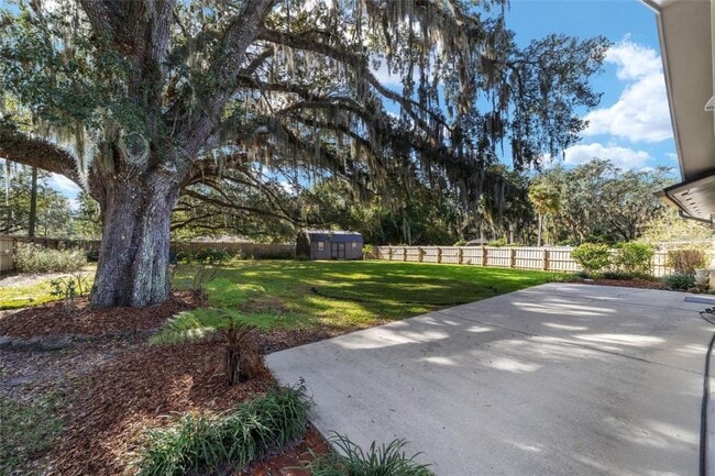 Building Photo - 1536 SE 12th St