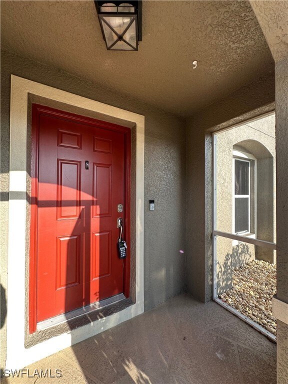 Building Photo - 8100 Allamanda Ct
