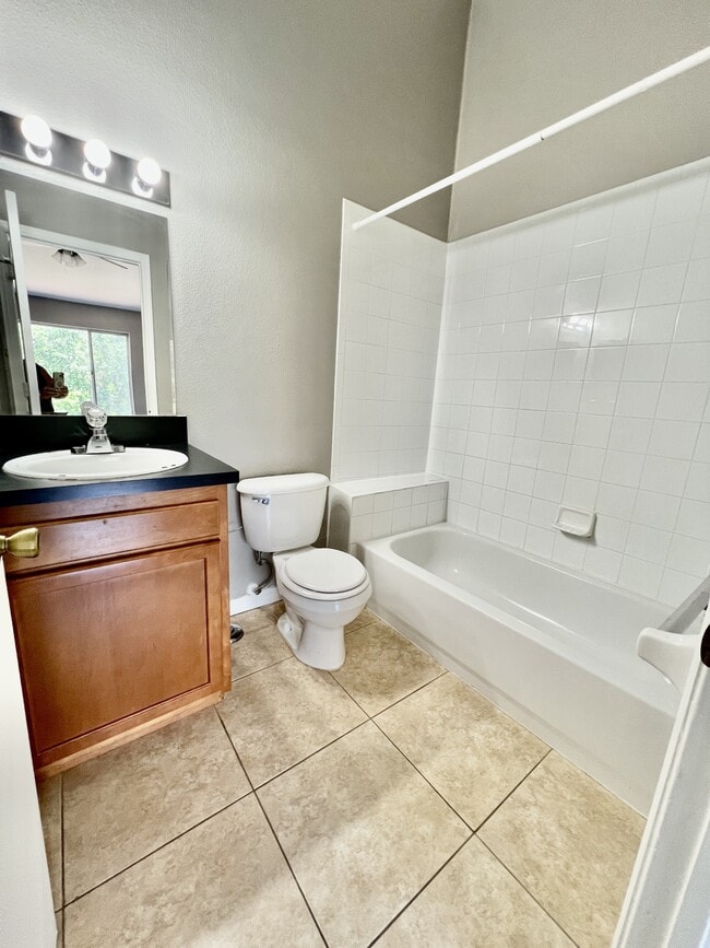 Building Photo - 30039 Granda Hills Ct