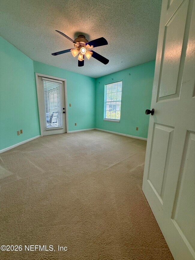 Building Photo - 700 Ironwood Dr