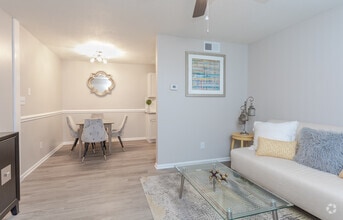 Interior Photo - Oakridge at Haymount