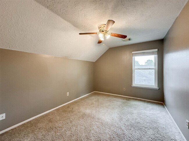 Building Photo - 2903 Auburn Dr