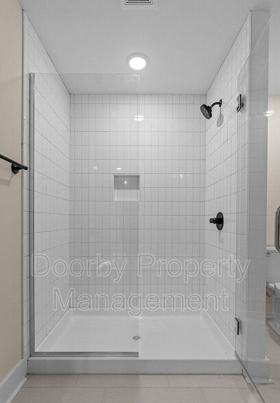 Building Photo - 432 Wayne Ave