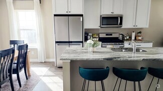 Building Photo - 6636 Hinterland Trl S
