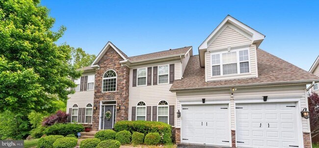 Building Photo - 11 Mt Ararat Ln