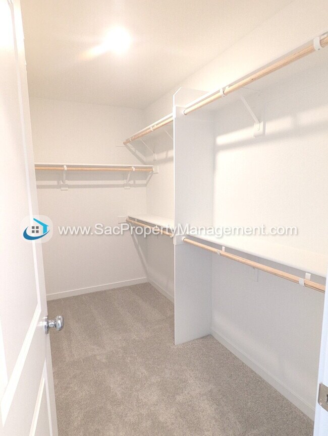 Building Photo - Brand NEW 3 Bed 2.5 Bath Single Family Hom...