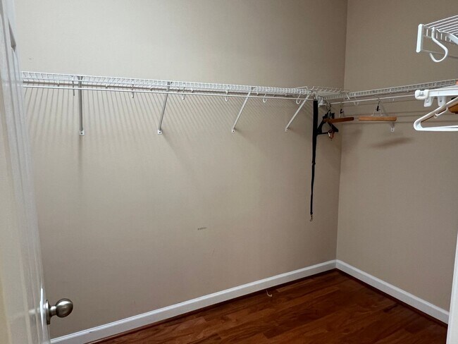 Building Photo - Baynard Park